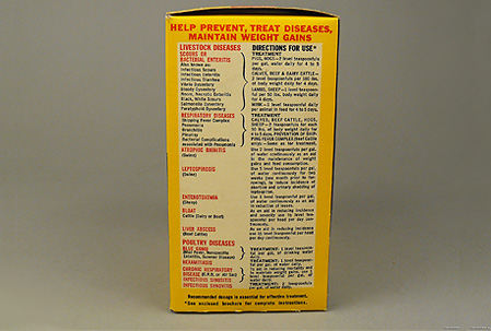 Side of box of Terramycin powder with instructions for use.